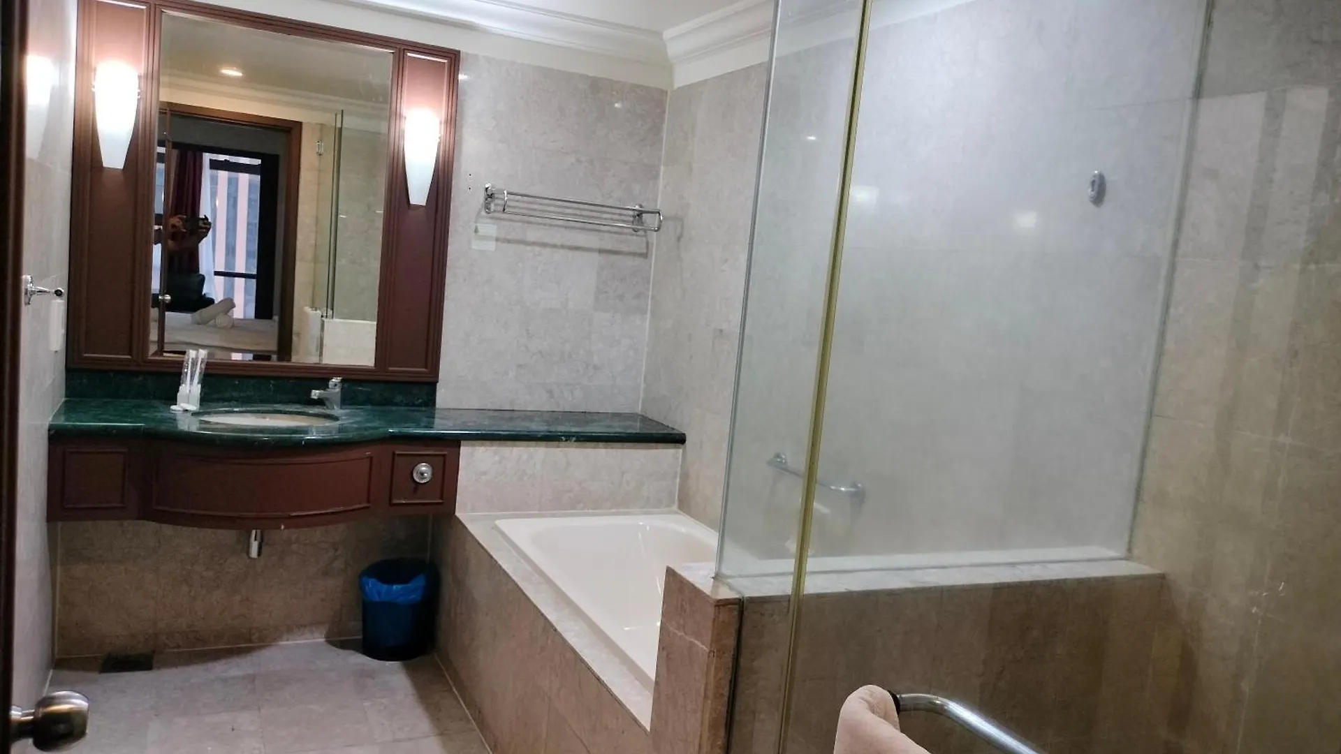 Global Suites At Berjaya Time Square Kl Kuala Lumpur