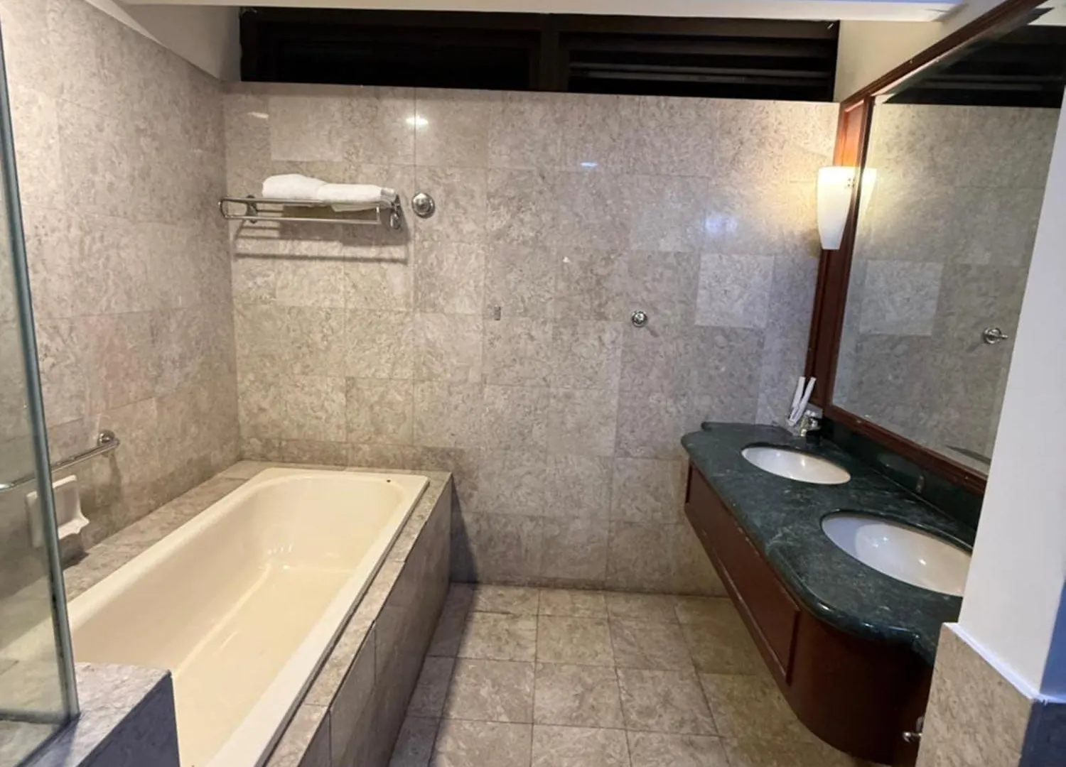 Global Suites At Berjaya Time Square Kl Kuala Lumpur 0*,  Malaysia